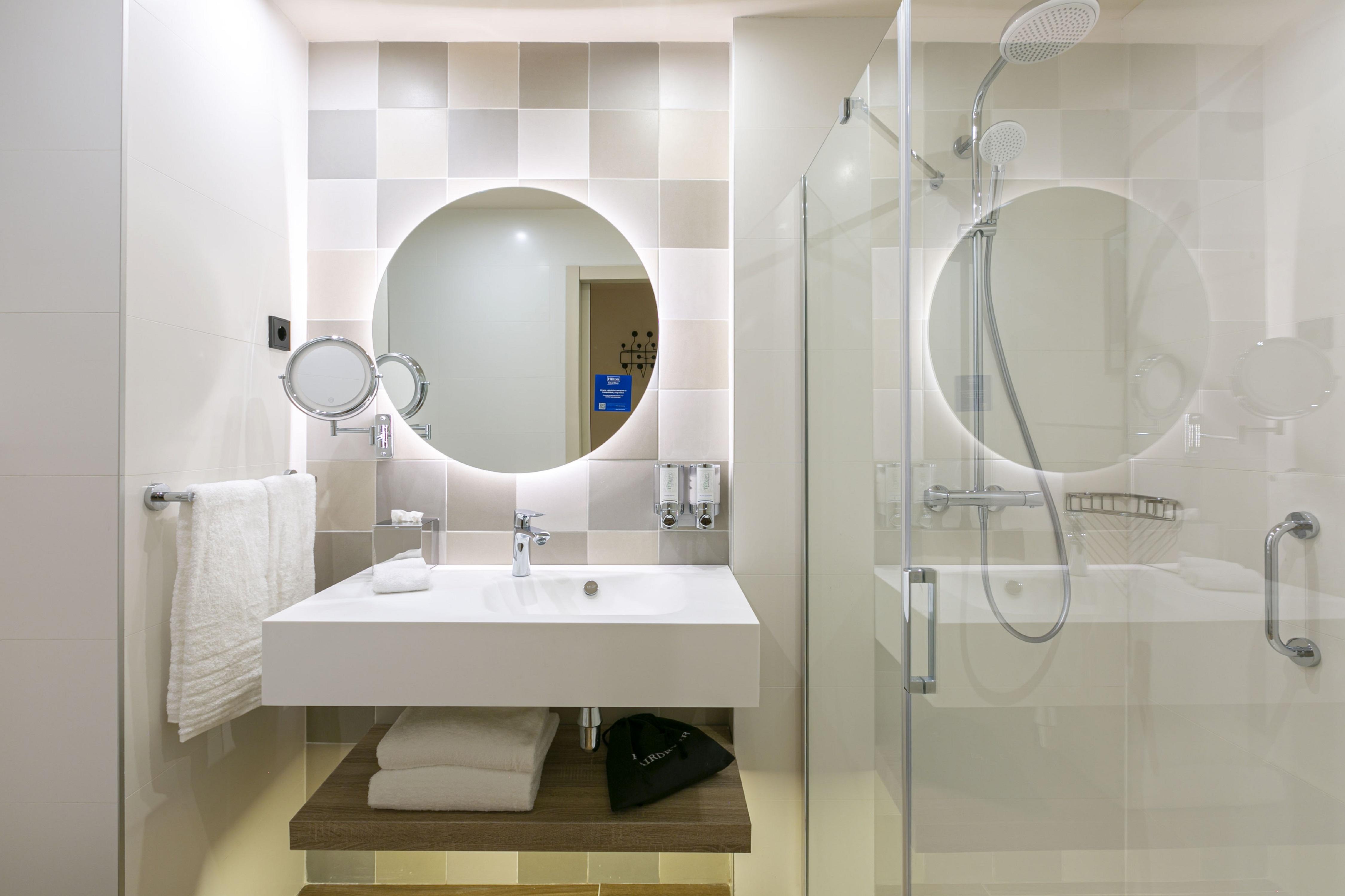 Hampton By Hilton Barcelona Fira Gran Via Hotell L'Hospitalet de Llobregat Exteriör bild