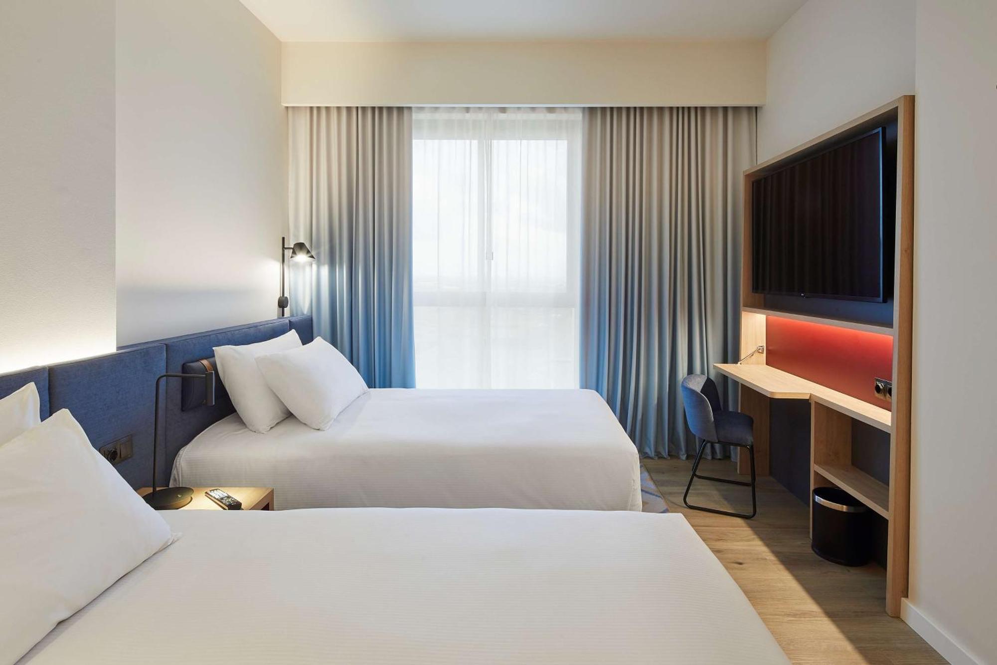 Hampton By Hilton Barcelona Fira Gran Via Hotell L'Hospitalet de Llobregat Exteriör bild