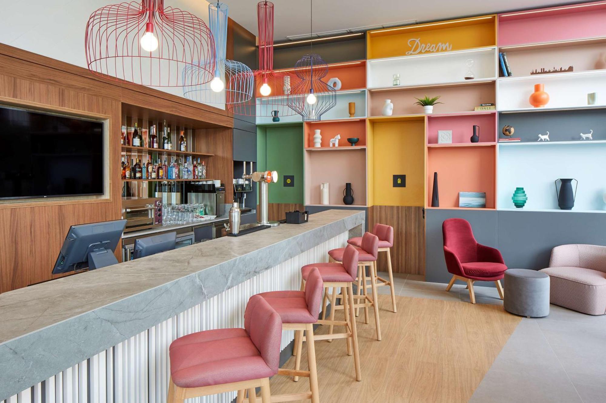 Hampton By Hilton Barcelona Fira Gran Via Hotell L'Hospitalet de Llobregat Exteriör bild