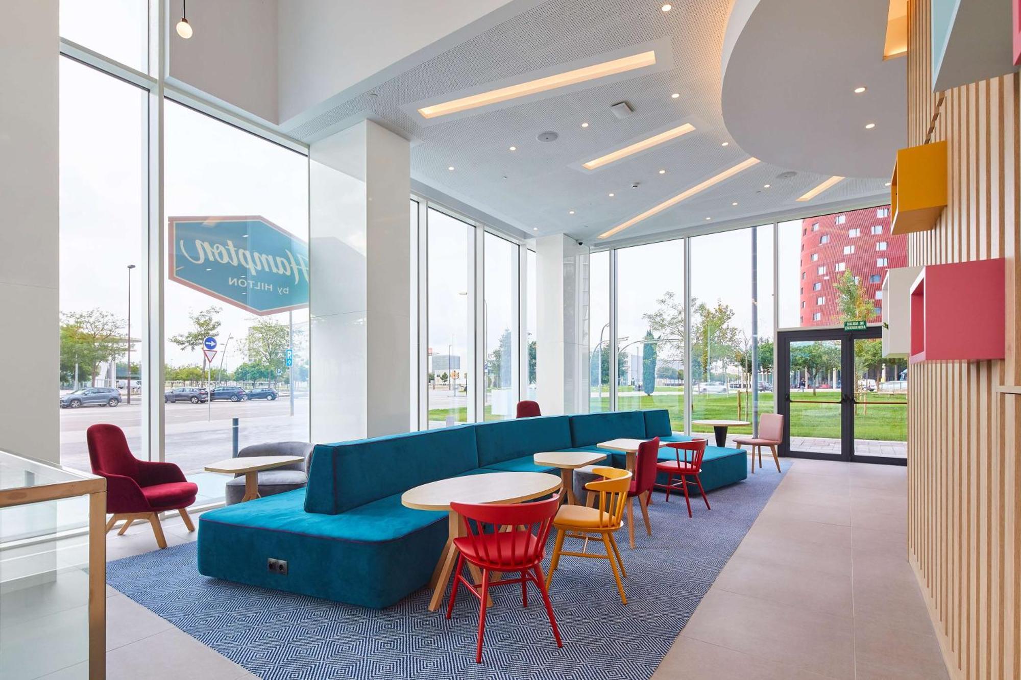 Hampton By Hilton Barcelona Fira Gran Via Hotell L'Hospitalet de Llobregat Exteriör bild