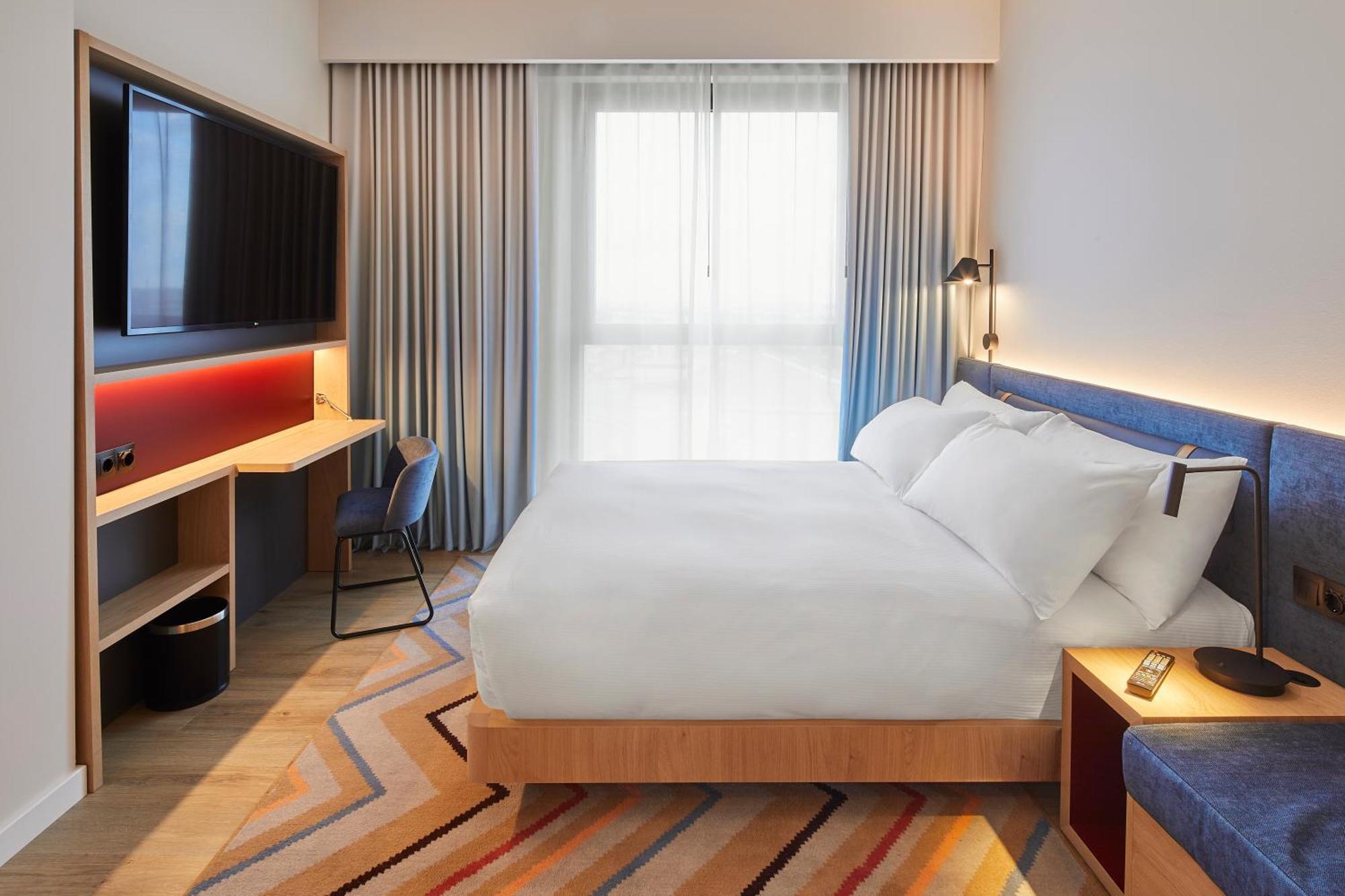 Hampton By Hilton Barcelona Fira Gran Via Hotell L'Hospitalet de Llobregat Exteriör bild